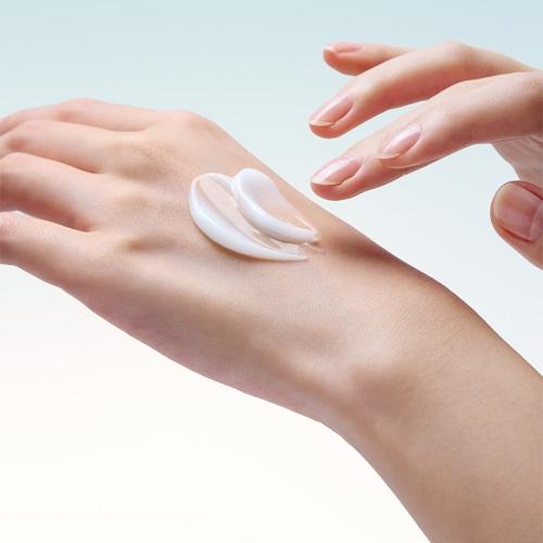 ONE THING HYALURONIC SQUALANE CREAM 70ml 2